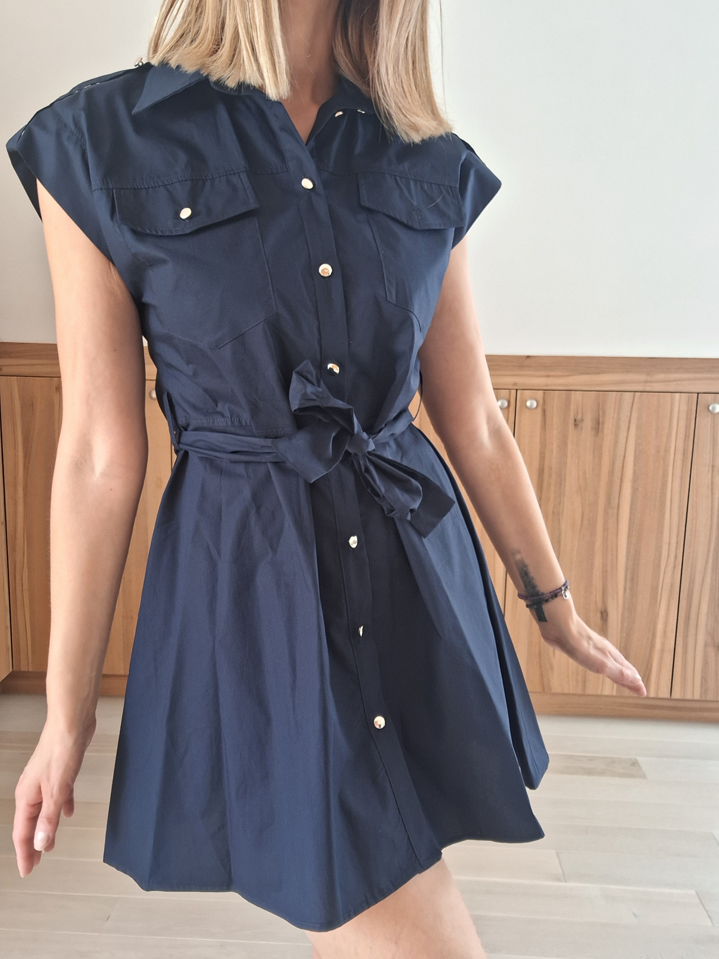 Sukienka mini elegancja