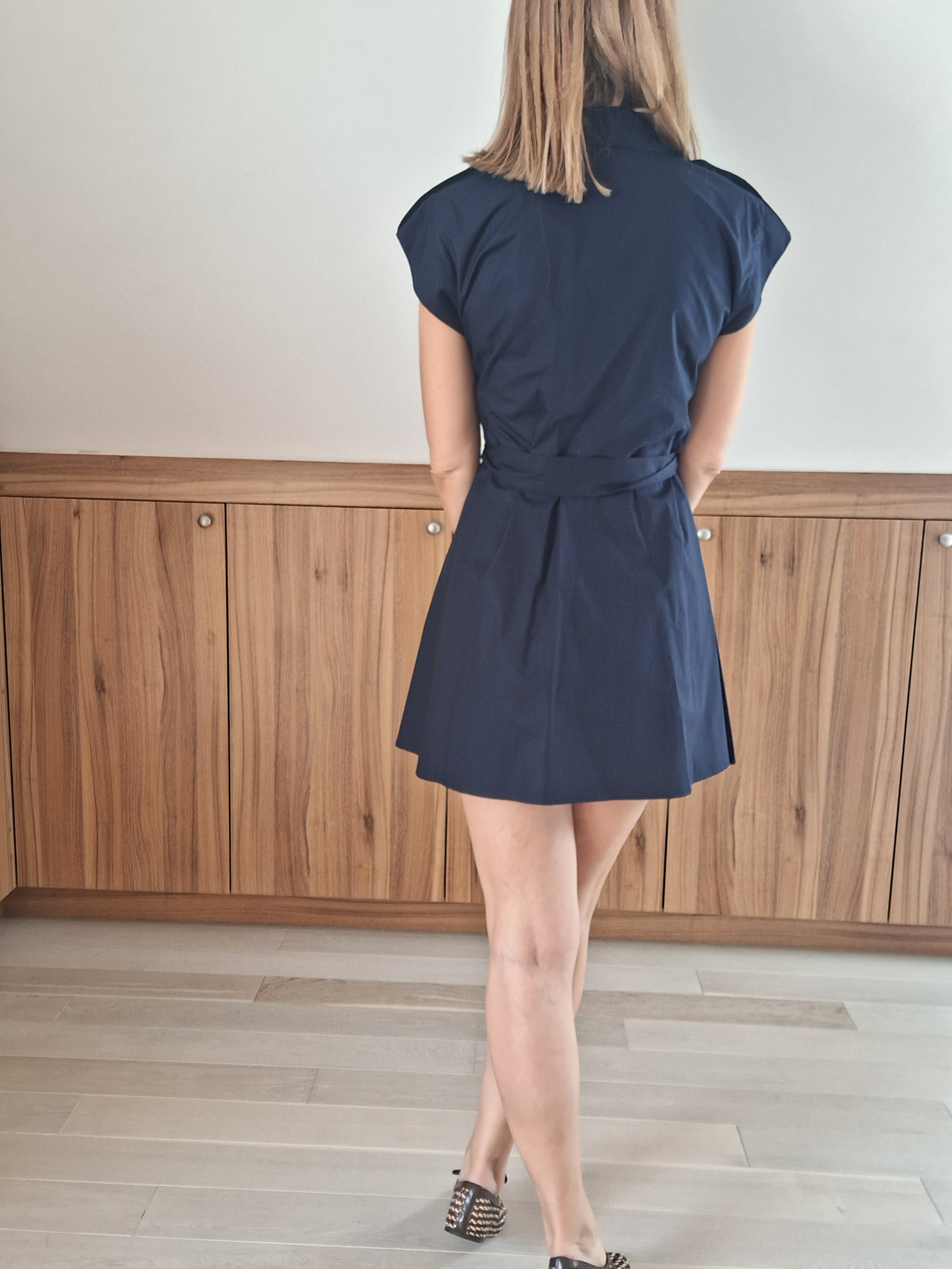 Sukienka mini elegancja